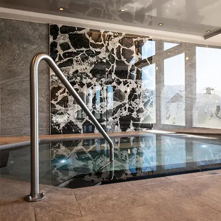 Mgm & Residences - Alpen